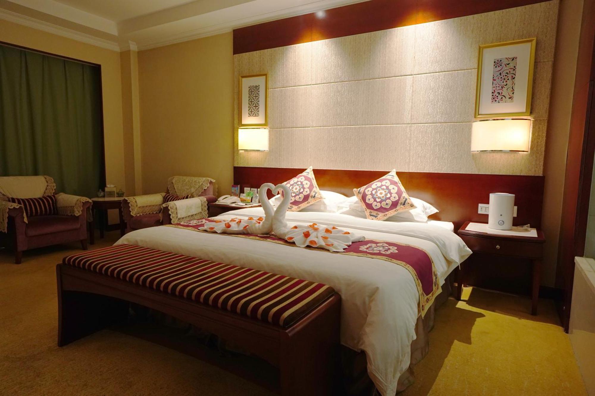 Dunhuang Hotel Luaran gambar